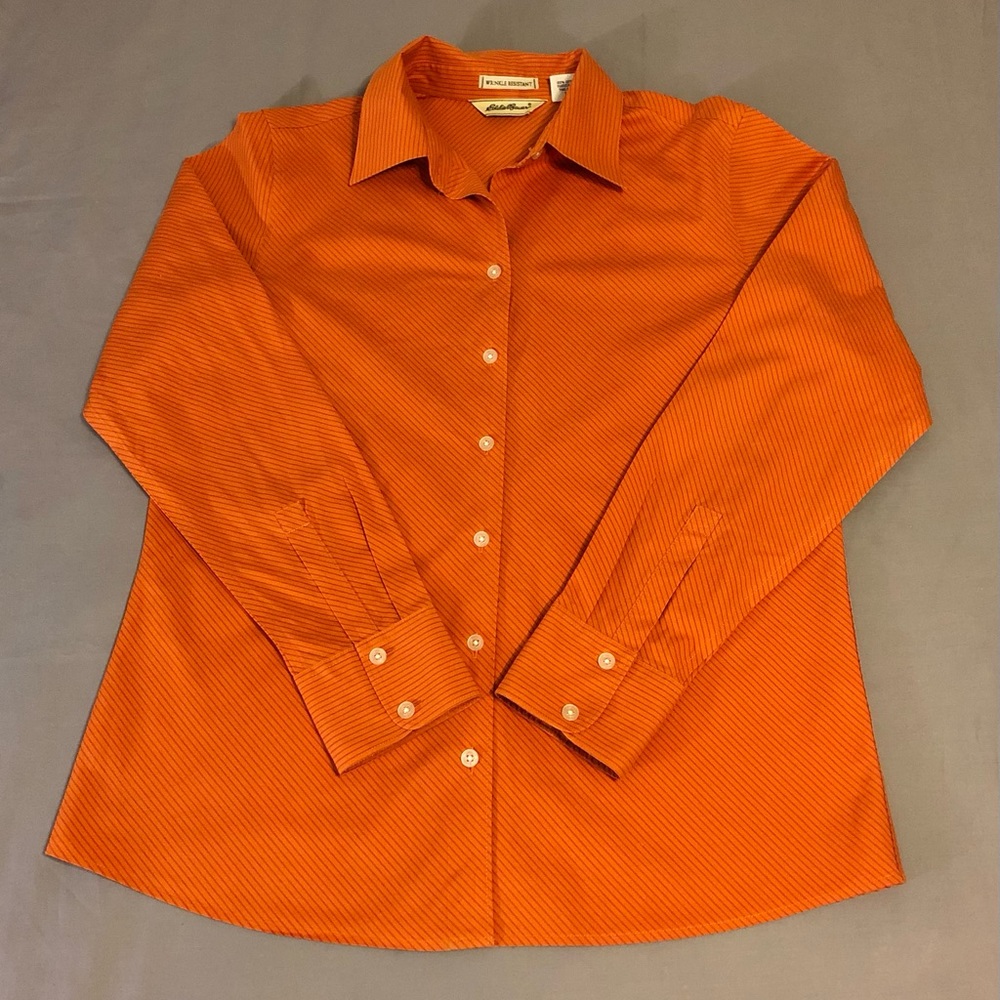 Eddie Bauer Women’s Wrinkle Resistant Button Down Shirt Size Medium